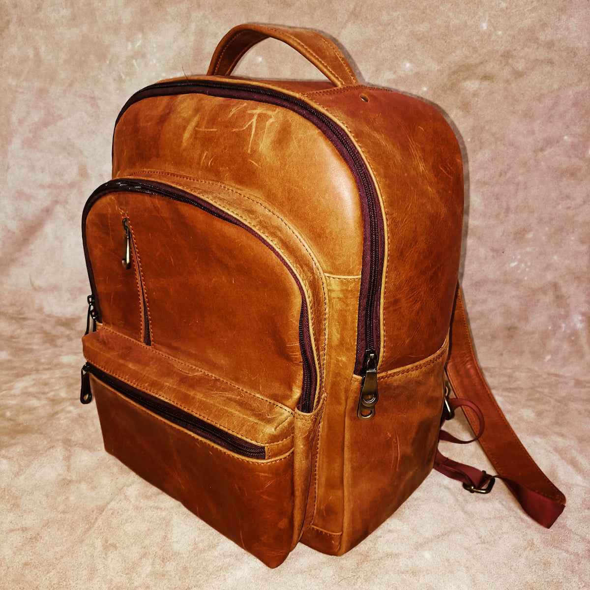 Crazy Horse Leather Travel Backpack: Handmade Unisex Bag + Free Pouch.