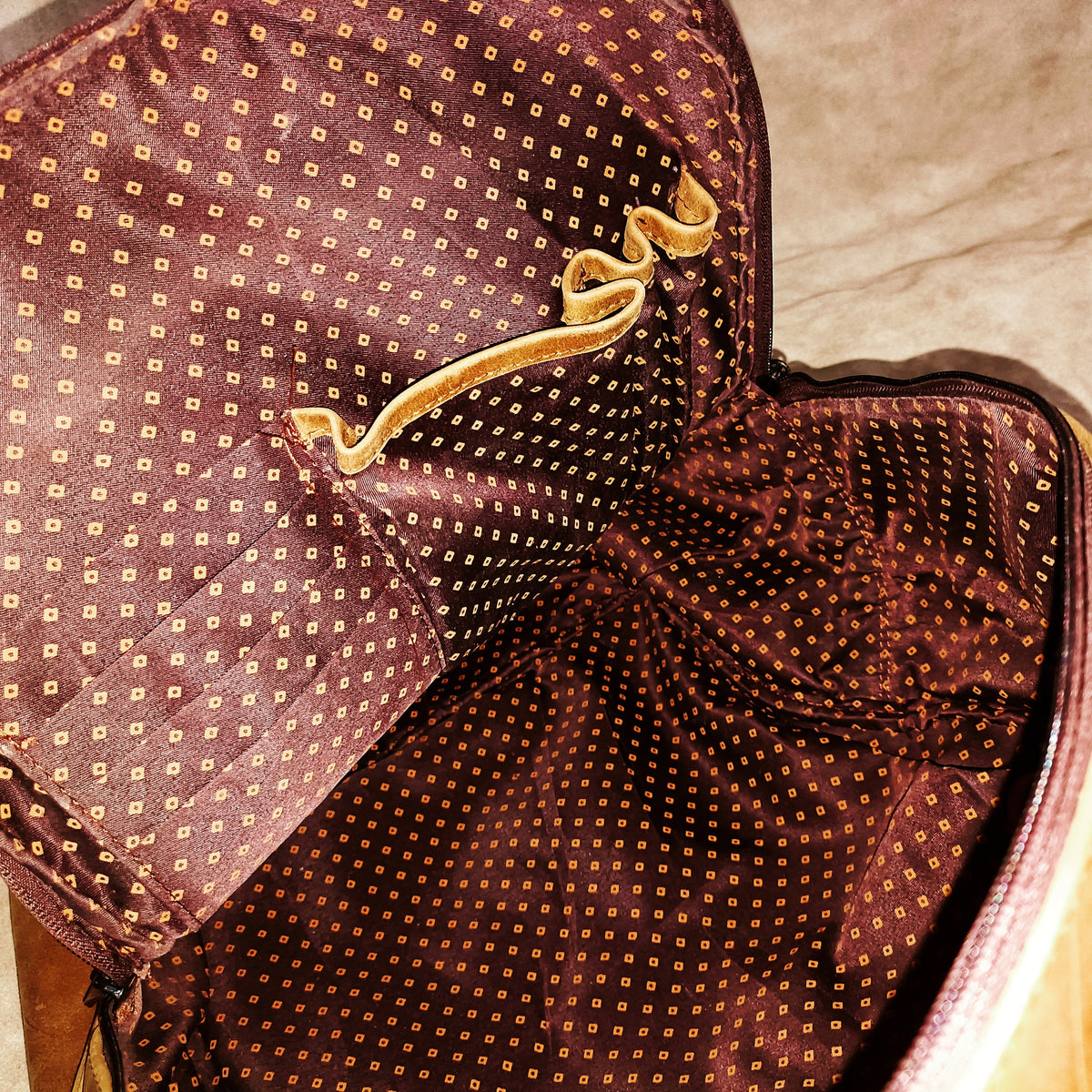Crazy Horse Leather Travel Backpack: Handmade Unisex Bag + Free Pouch.