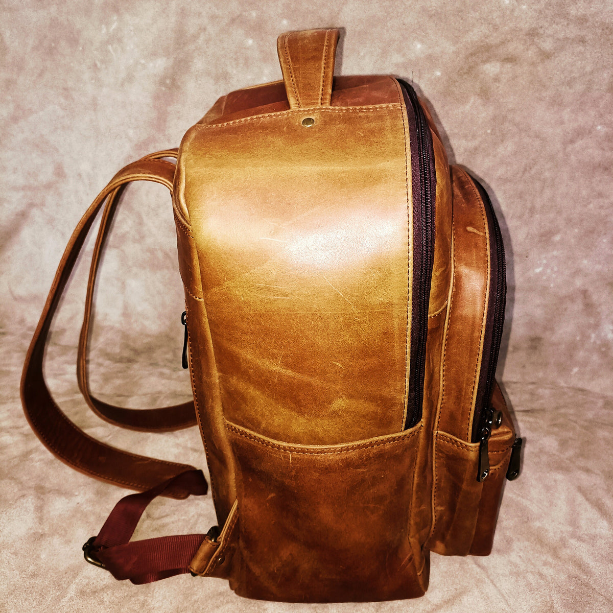 Crazy Horse Leather Travel Backpack: Handmade Unisex Bag + Free Pouch.