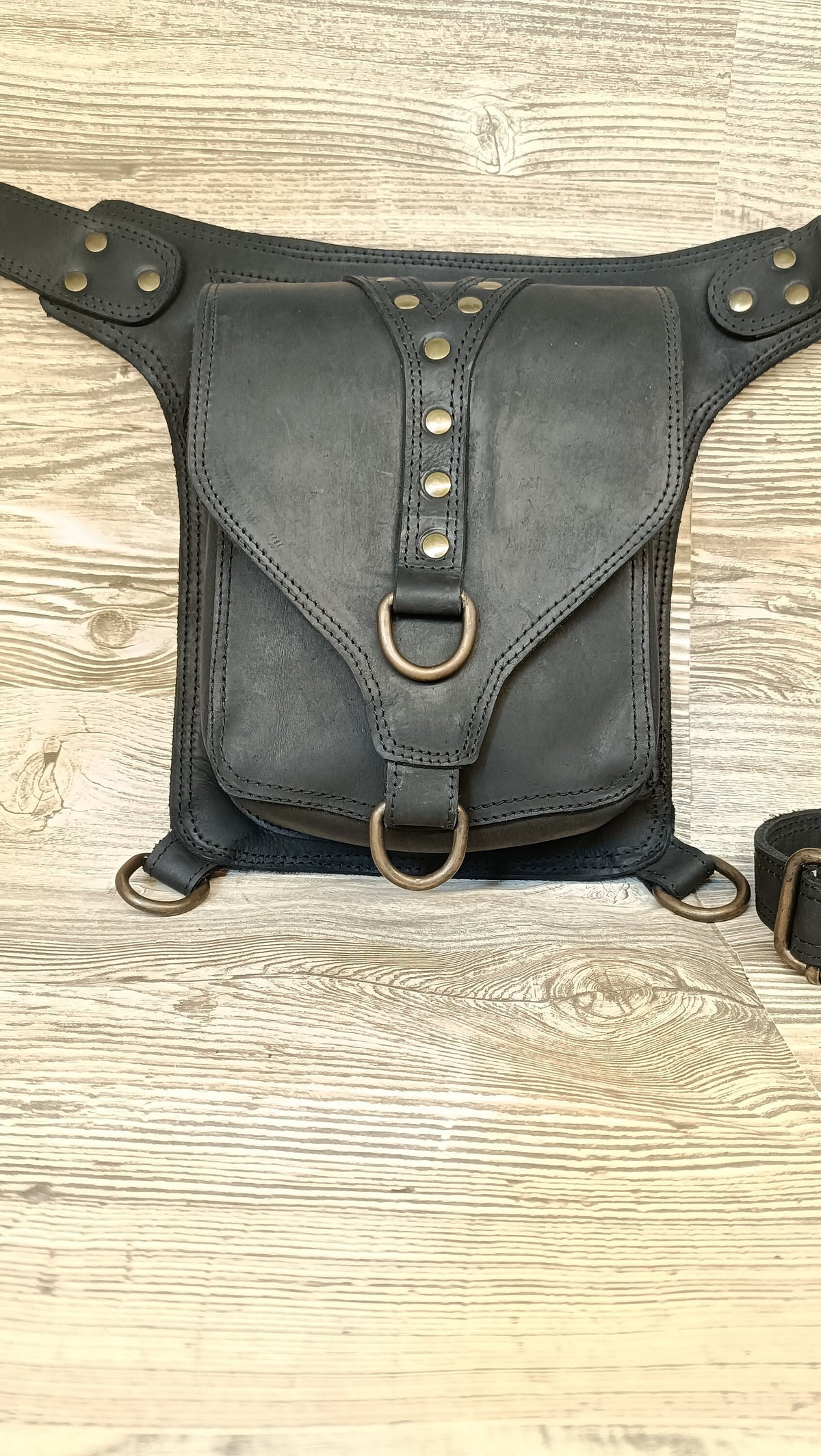 Handmade Leather Belt Pouch: Travel Fanny Pack with Adjustable Strap